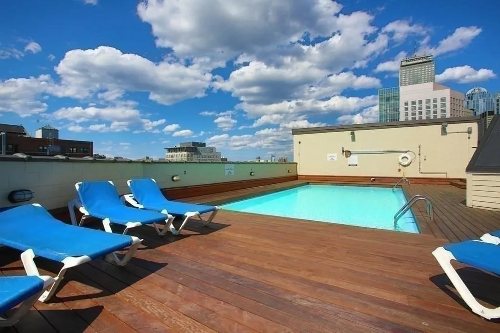 12 Stoneholm St, Fenway