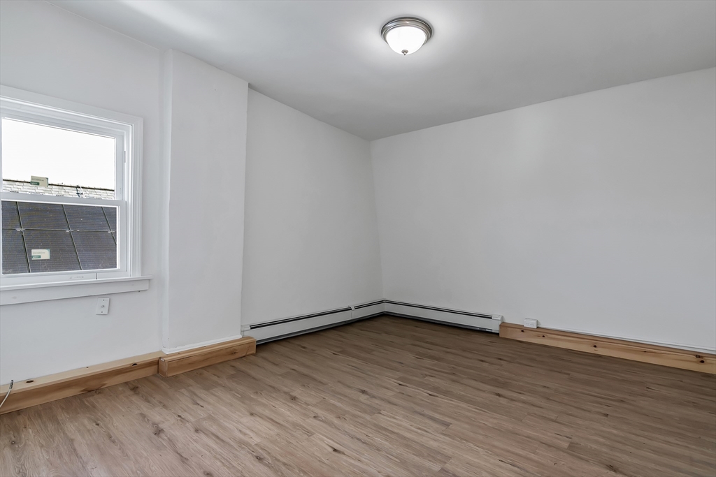 40 Summer St, Lawrence