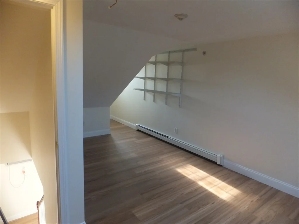 1581 Commercial St, Weymouth