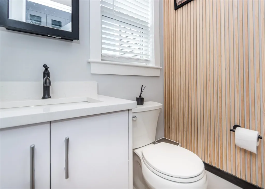 29 Cherry St, Waltham