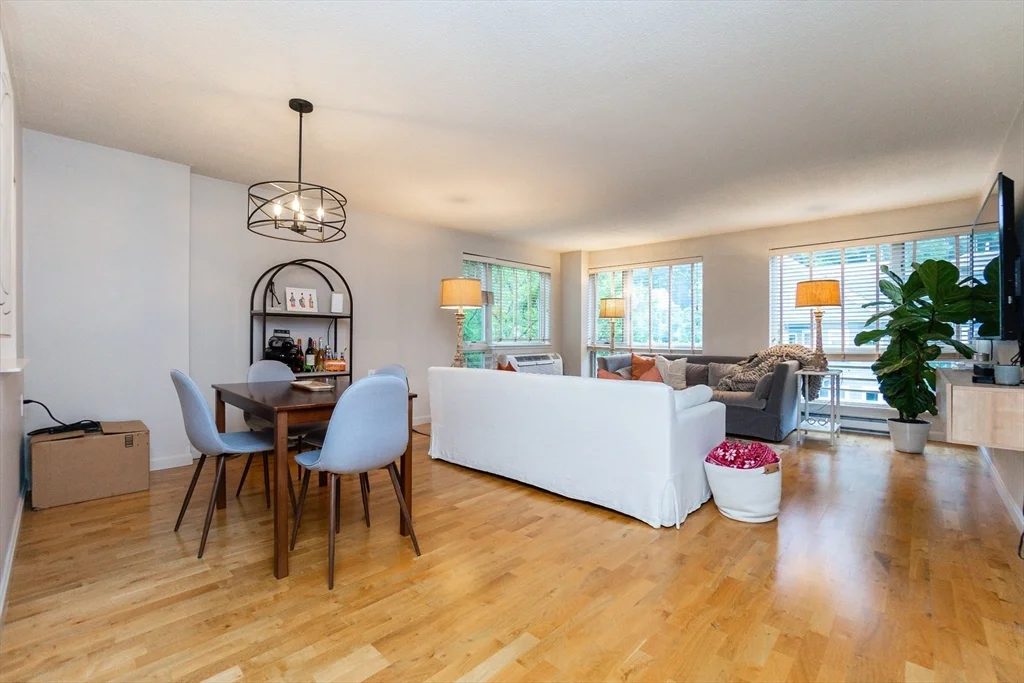 66 Winchester St, Coolidge Corner