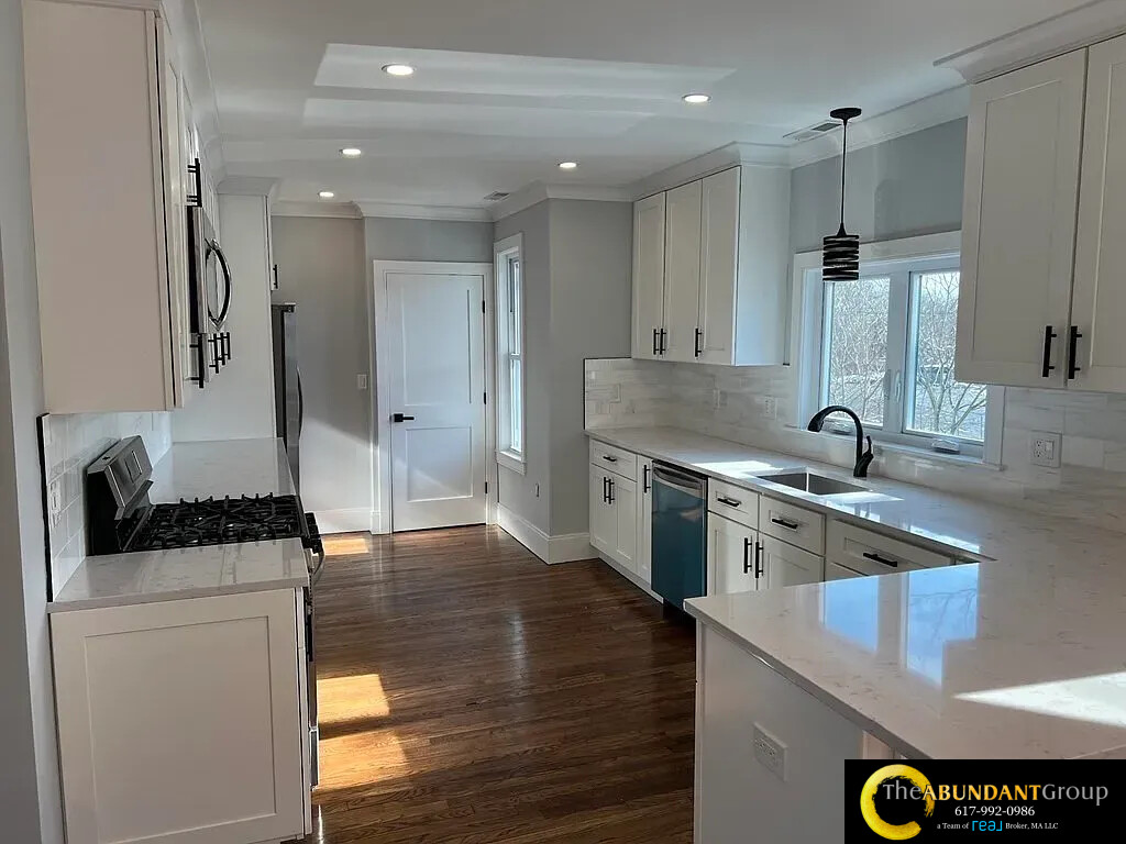 66 Calvary St, South Side