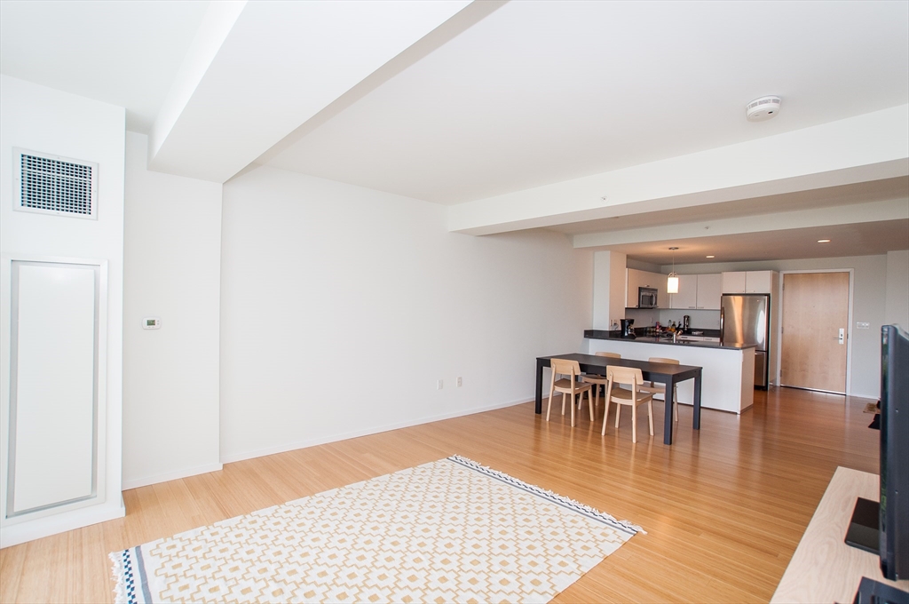 2 Earhart St, East Cambridge