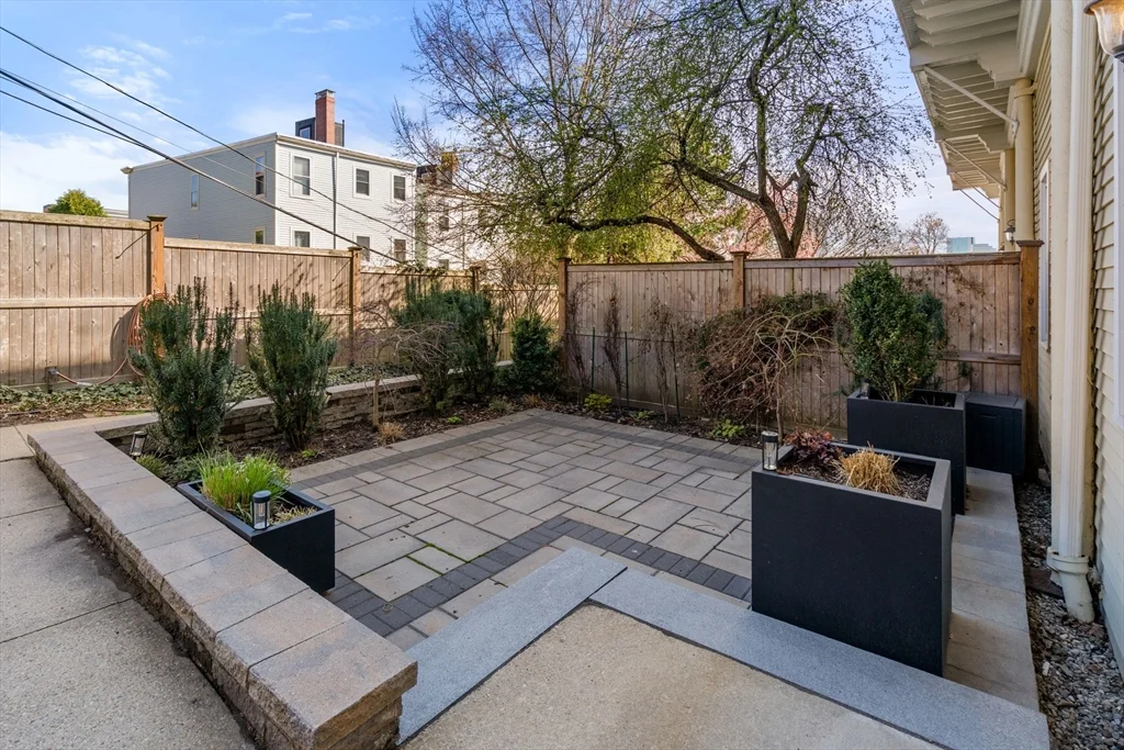 44 High St, Charlestown