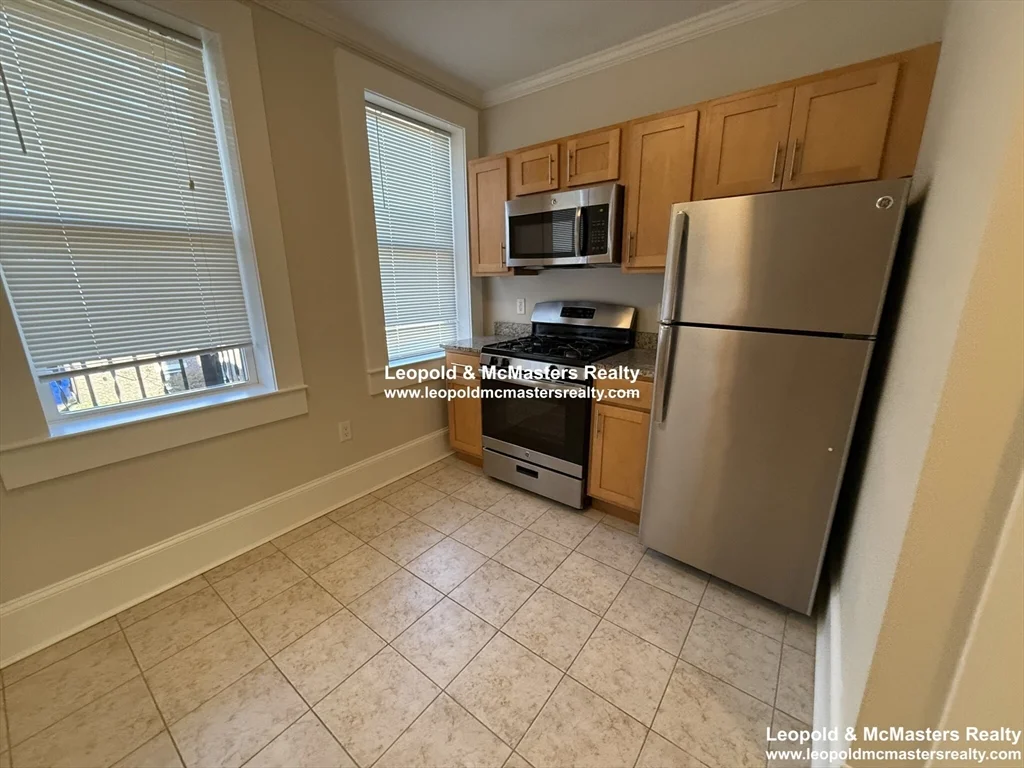 16 Short St, Corey Hill