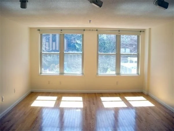 20 Webster St, Coolidge Corner