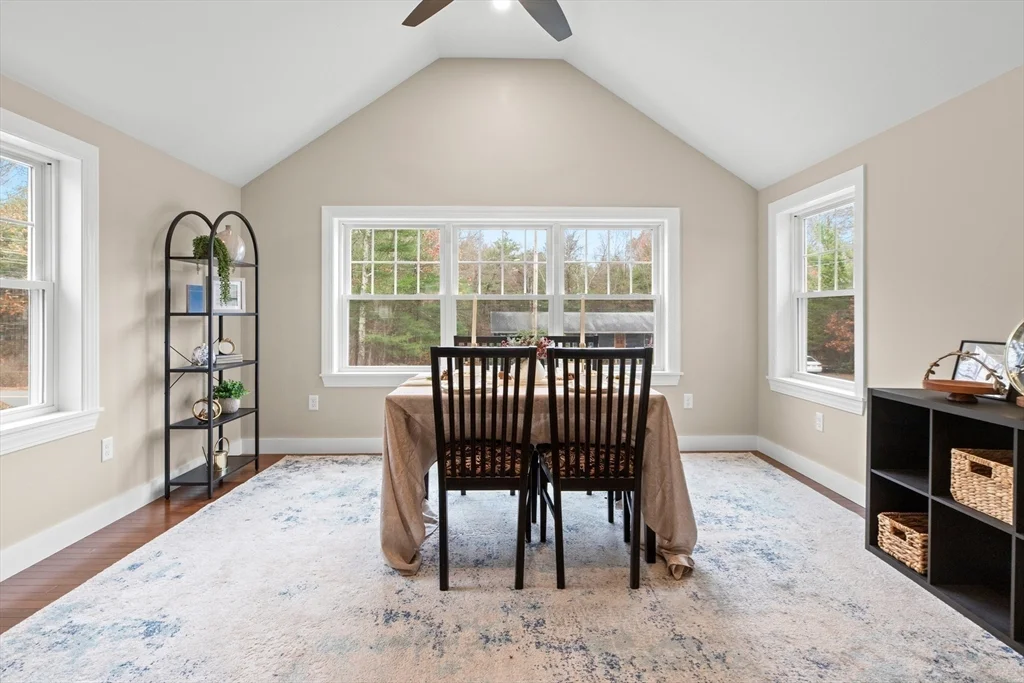 123 Pond St, Georgetown