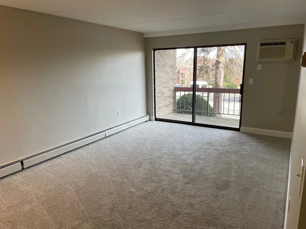 59 Cambridge Rd, Woburn