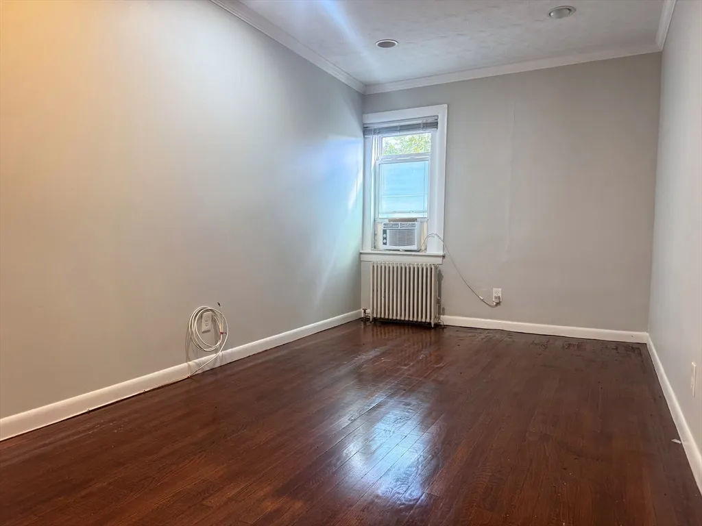 3 Englewood Ave, Columbus Park