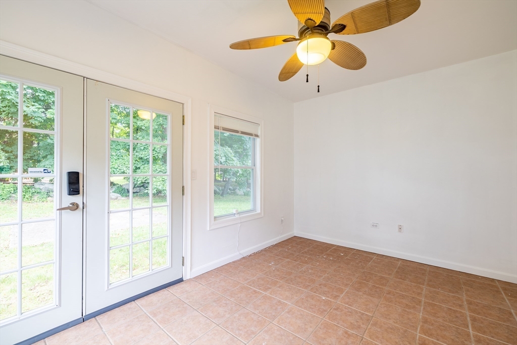 65 Sassamon Ave, Milton