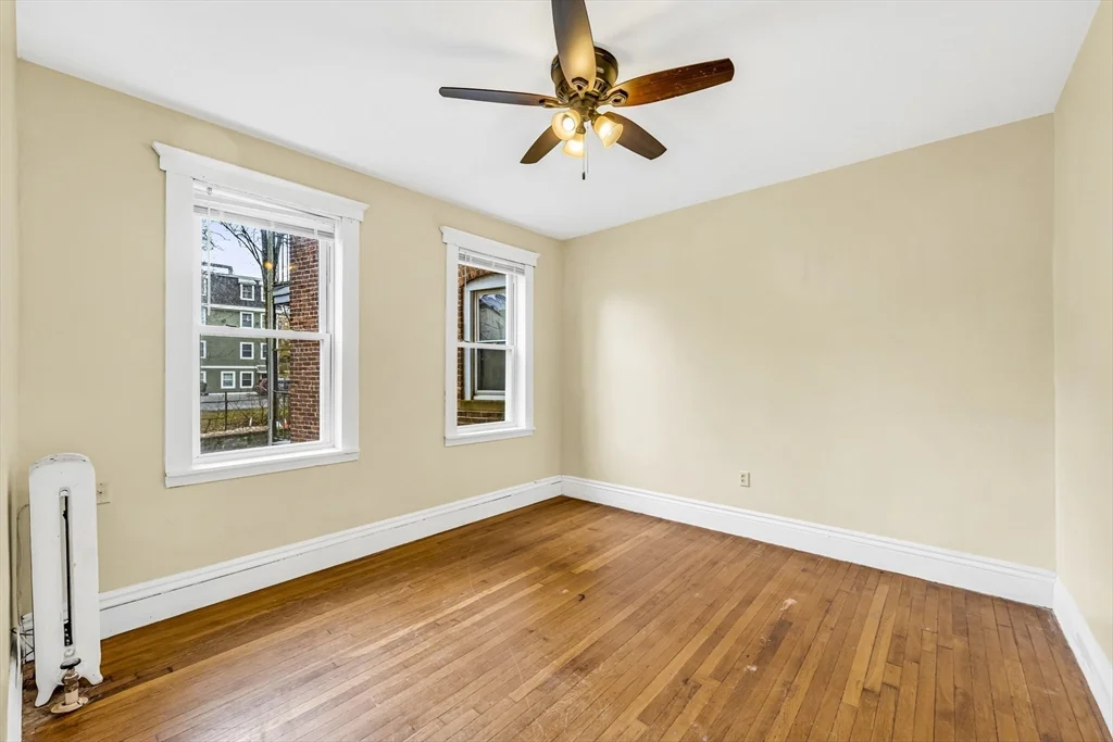 86 Winthrop St, Roxbury