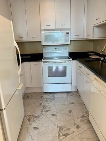 416 Marlborough St, Back Bay