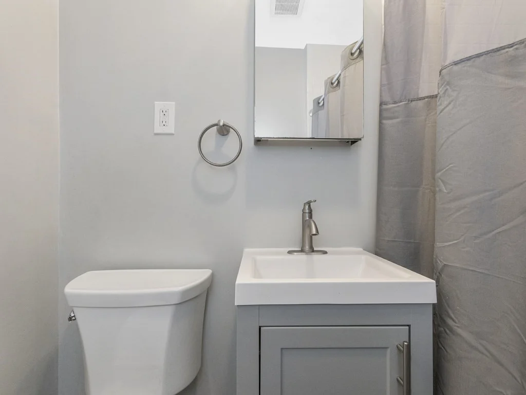 180 River St, Waltham