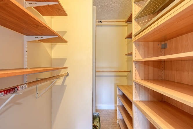 159 Main St, Stoneham