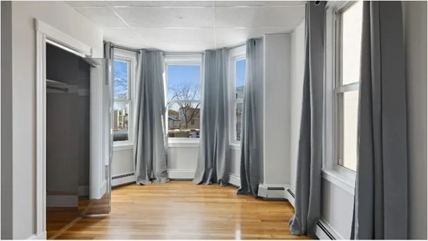 823 Dorchester Ave, Dorchester