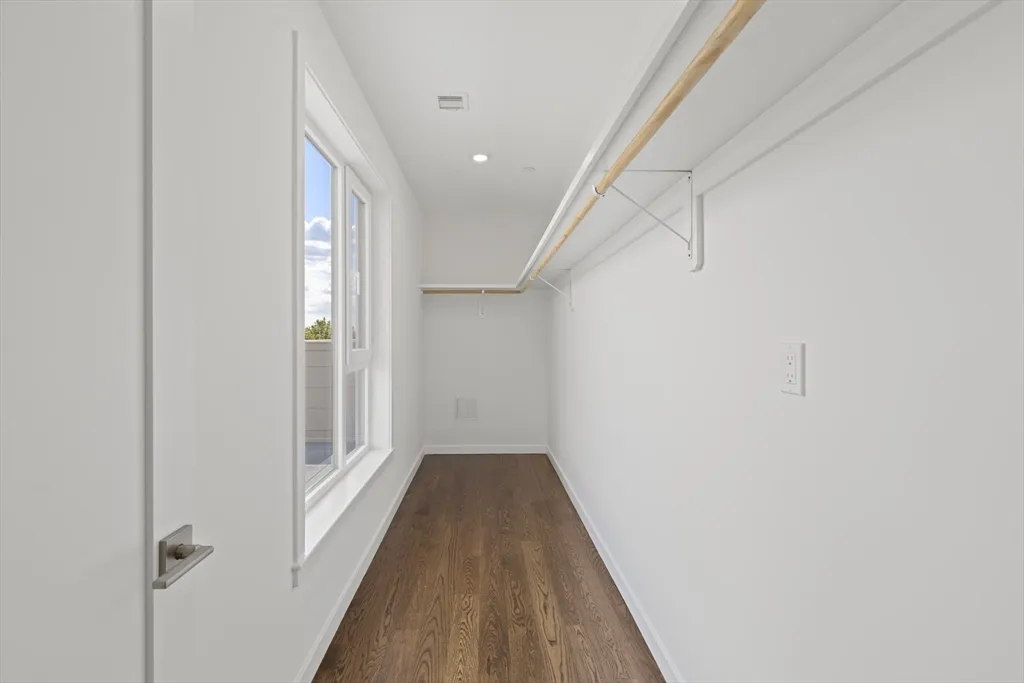 267 Old Colony Ave, South Boston