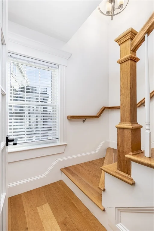 12 S Mason St, Salem