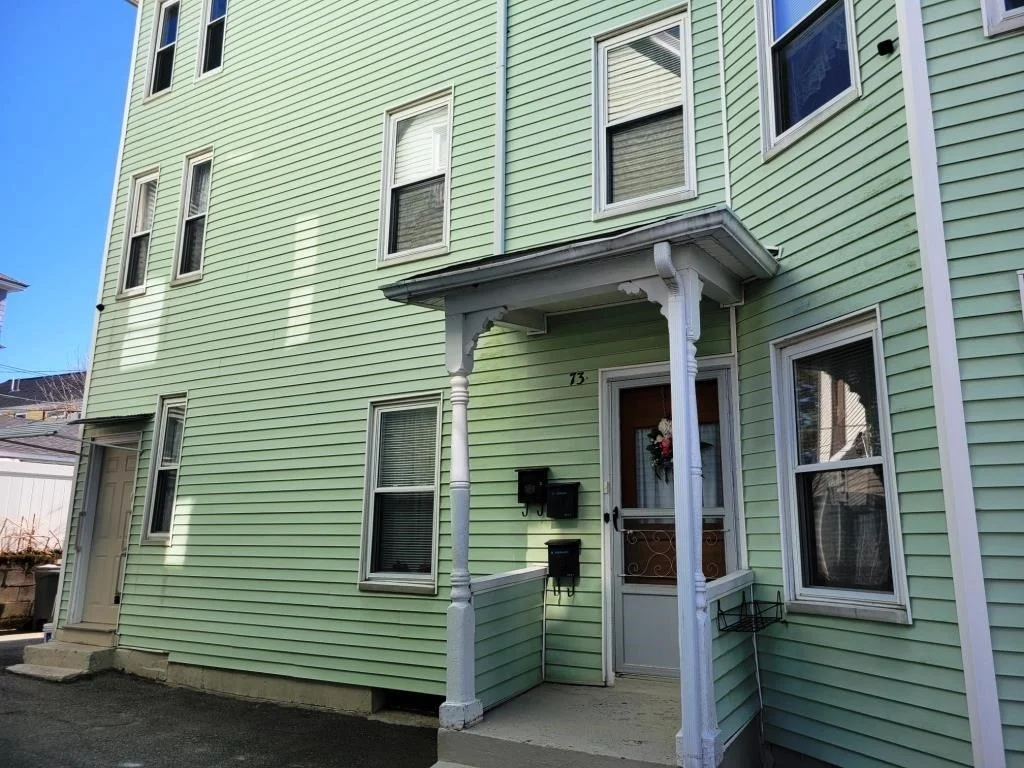 73 1/2 Esther St, Worcester