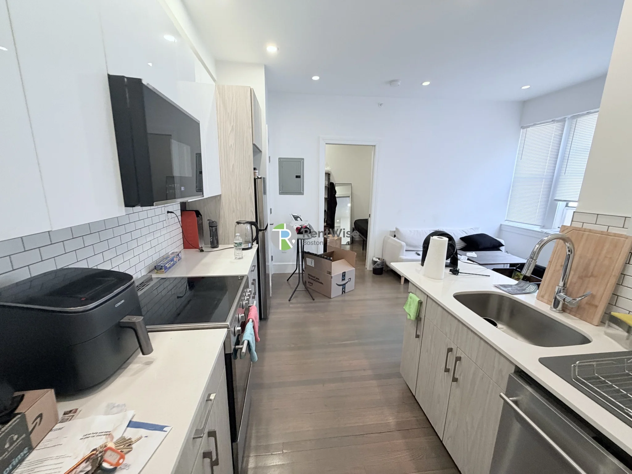 11 Queensberry St, Fenway