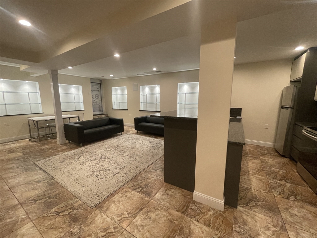 25 Saint Mary's St, Brookline