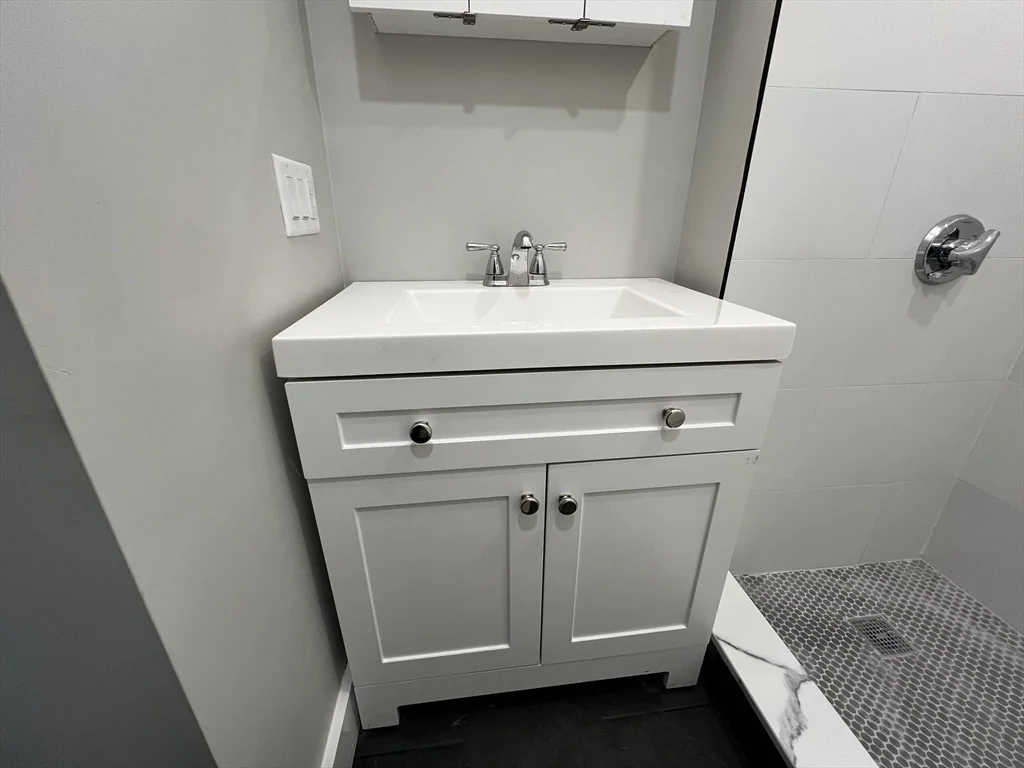 158 Holland, Teele Square