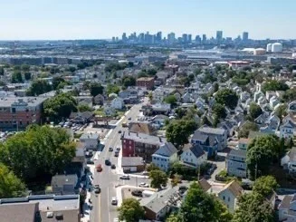 176 Ferry St, Everett