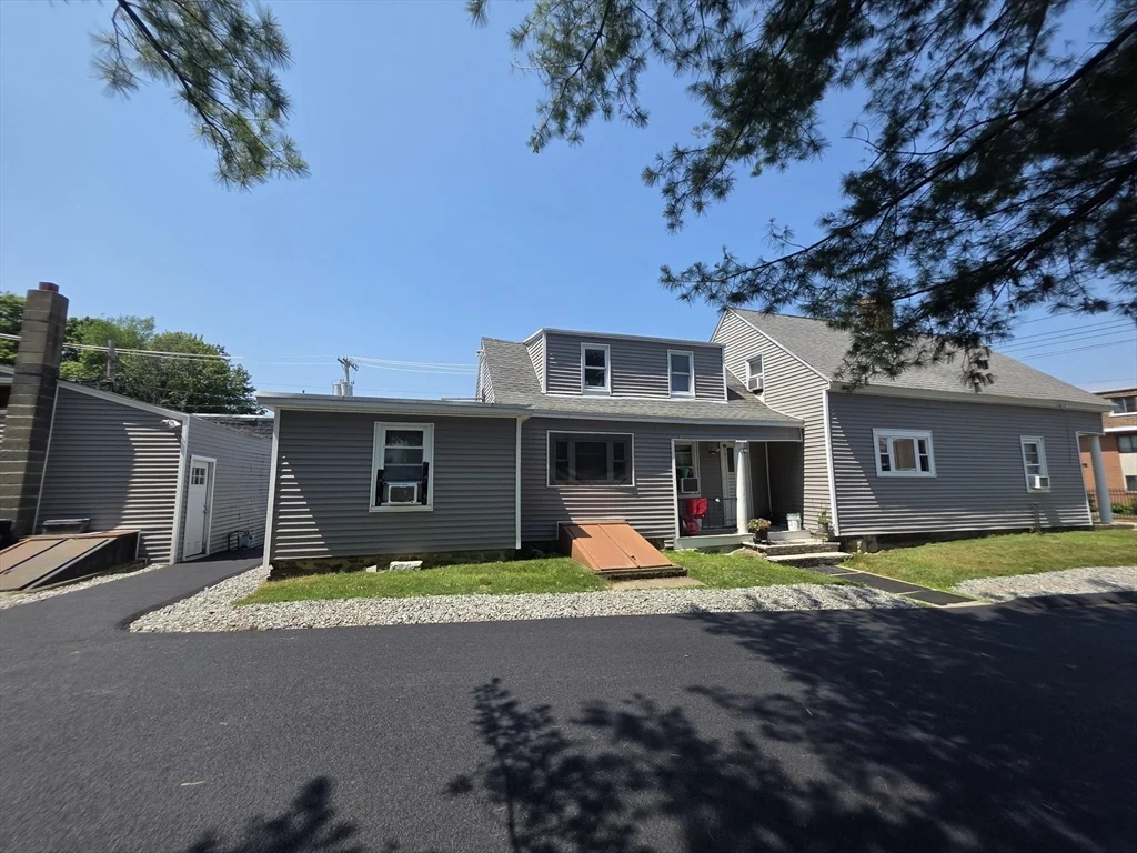 154 Pleasant St, Marlborough