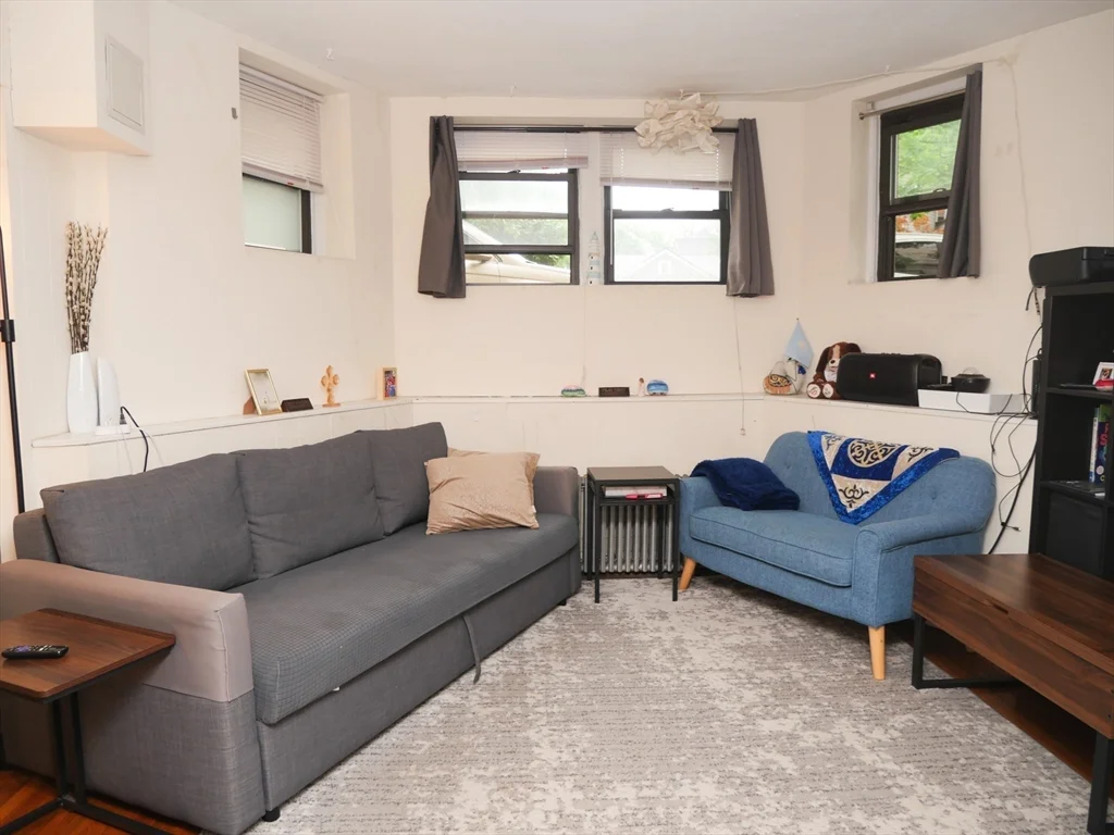 28 Browne, Coolidge Corner