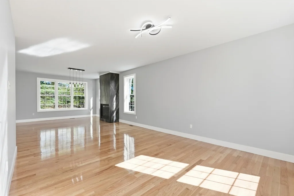 4 Barrows Rd, Worcester