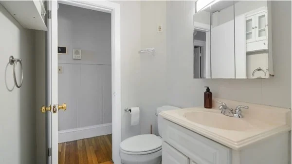 823 Dorchester Ave, Dorchester