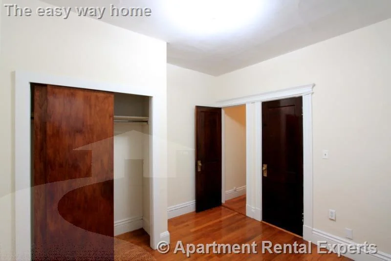 31 Park Dr, Fenway