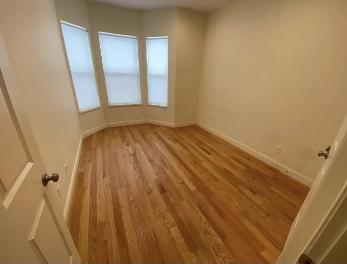 379 Harvard St, Mid-Cambridge