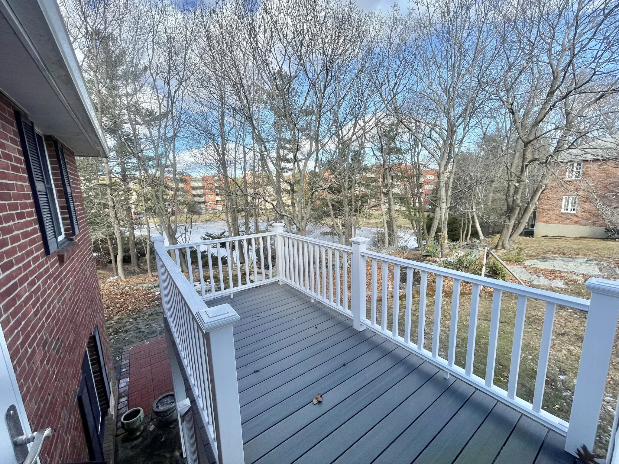 77 Louise, Chestnut Hill