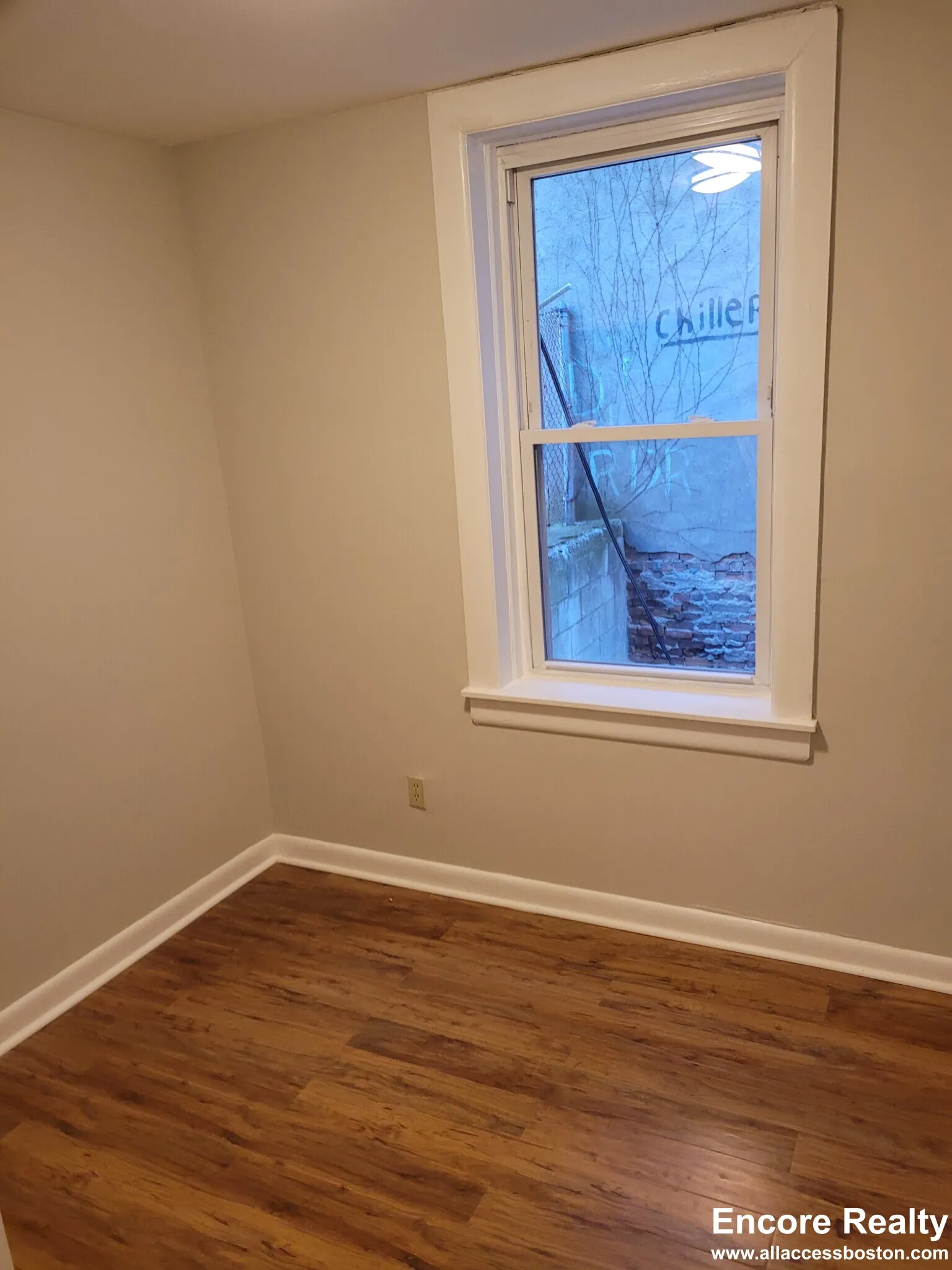 145 Endicott St, North End