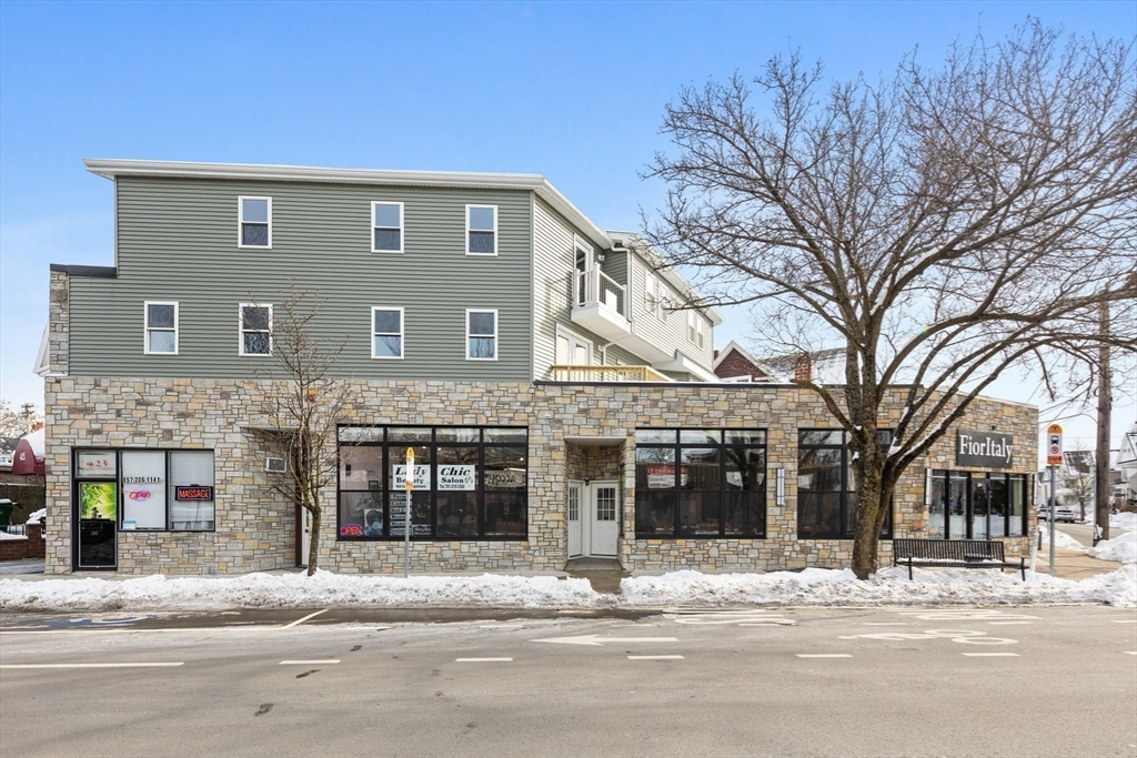 421 Salem St, Medford