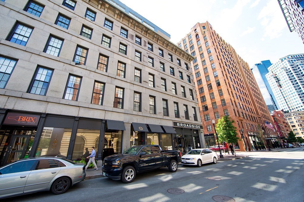 99-105 Broad, Waterfront