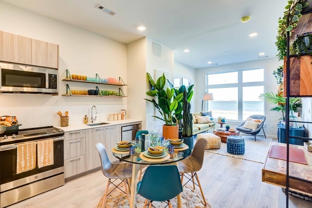 50 Ocean Ave, Revere