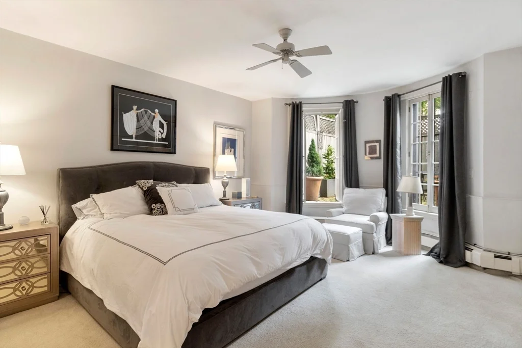 319 Marlborough St, Back Bay