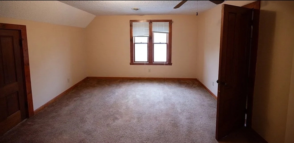 669 Westminster Hill Rd, Fitchburg