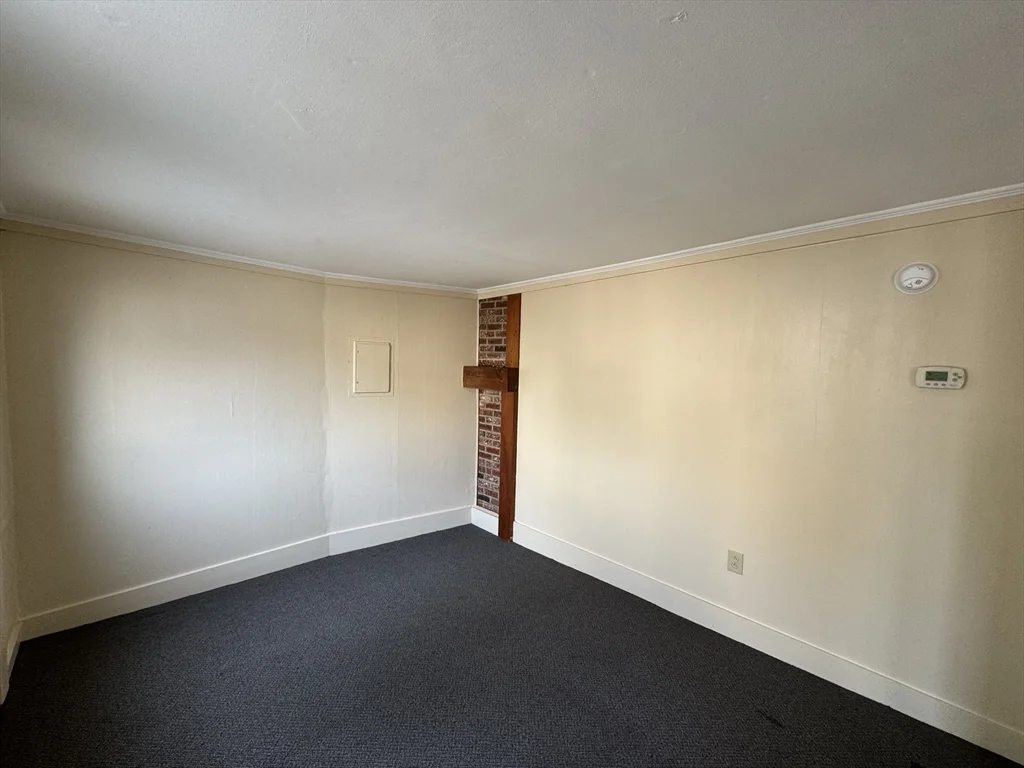 1 Cammetts Ct, Amesbury