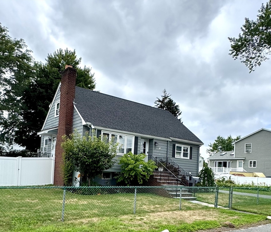 35 Serino Way, Saugus