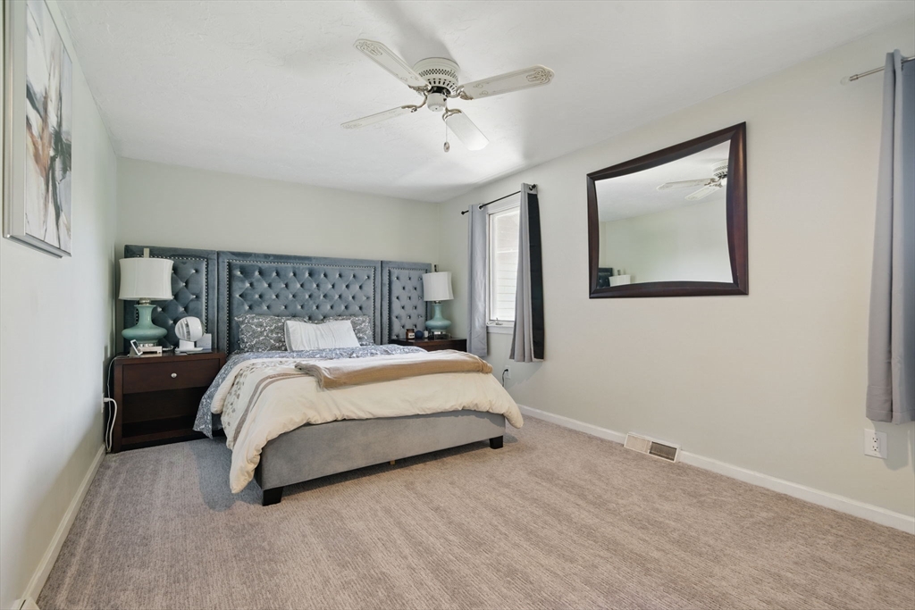 125 Chapin Rd, Hudson