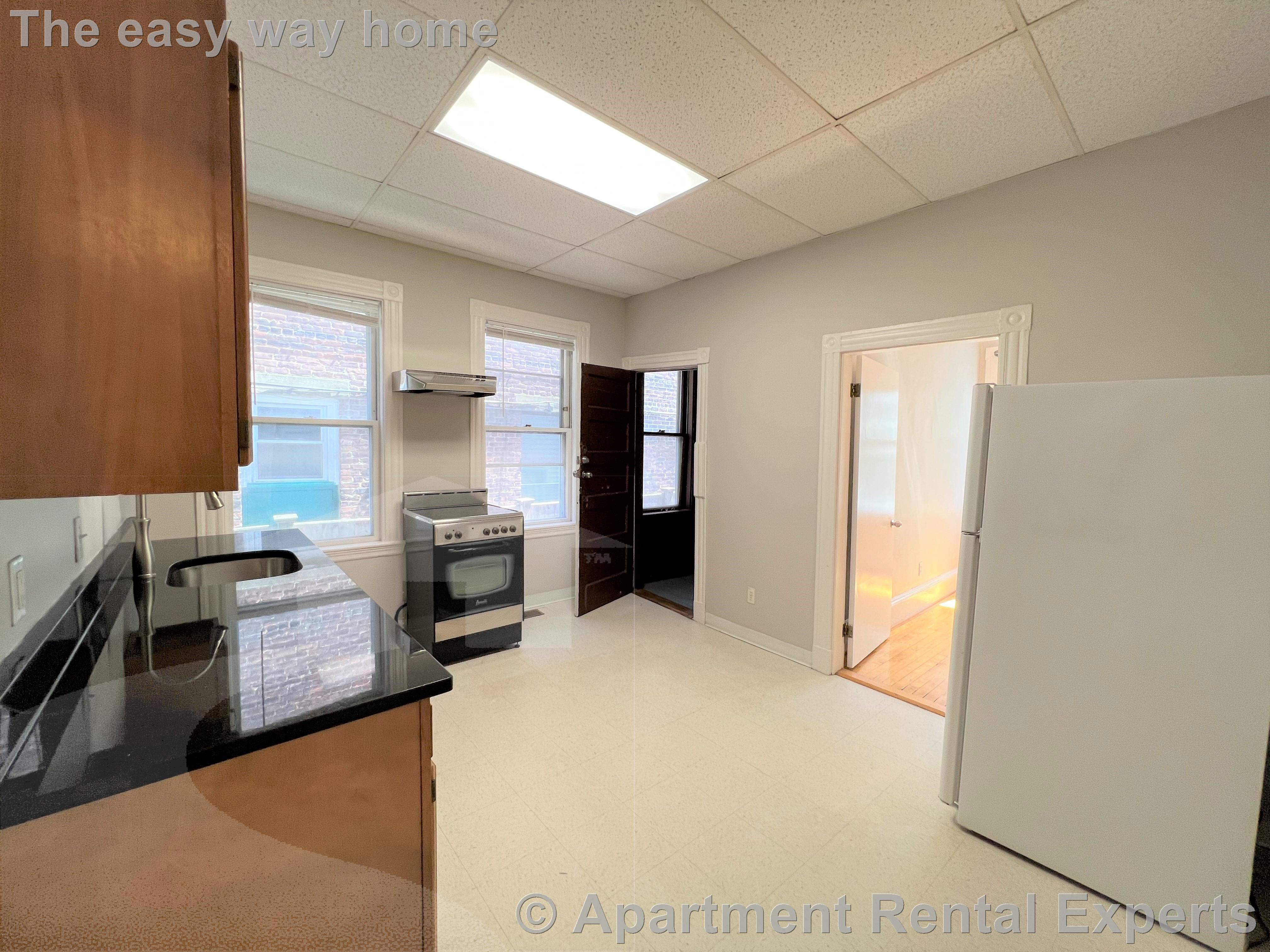 12 Pleasant St, Central Square