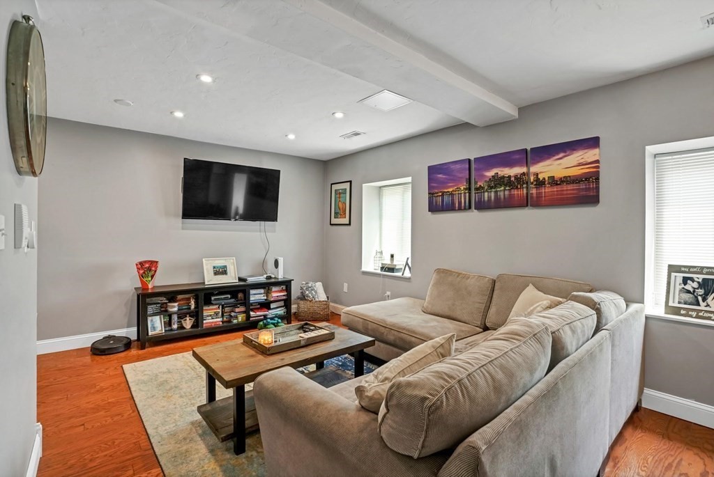 549a East 4th St, South Boston