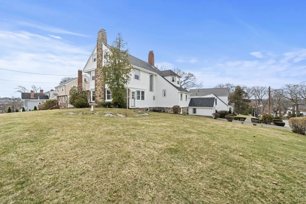 60 Powder House Rd, Lawrence Estates