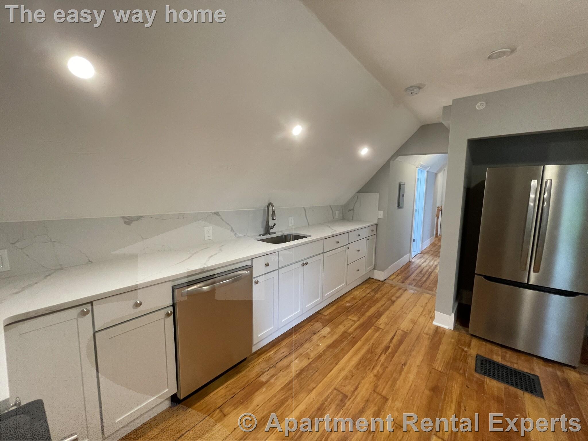 35 Cameron Ave, Davis Square