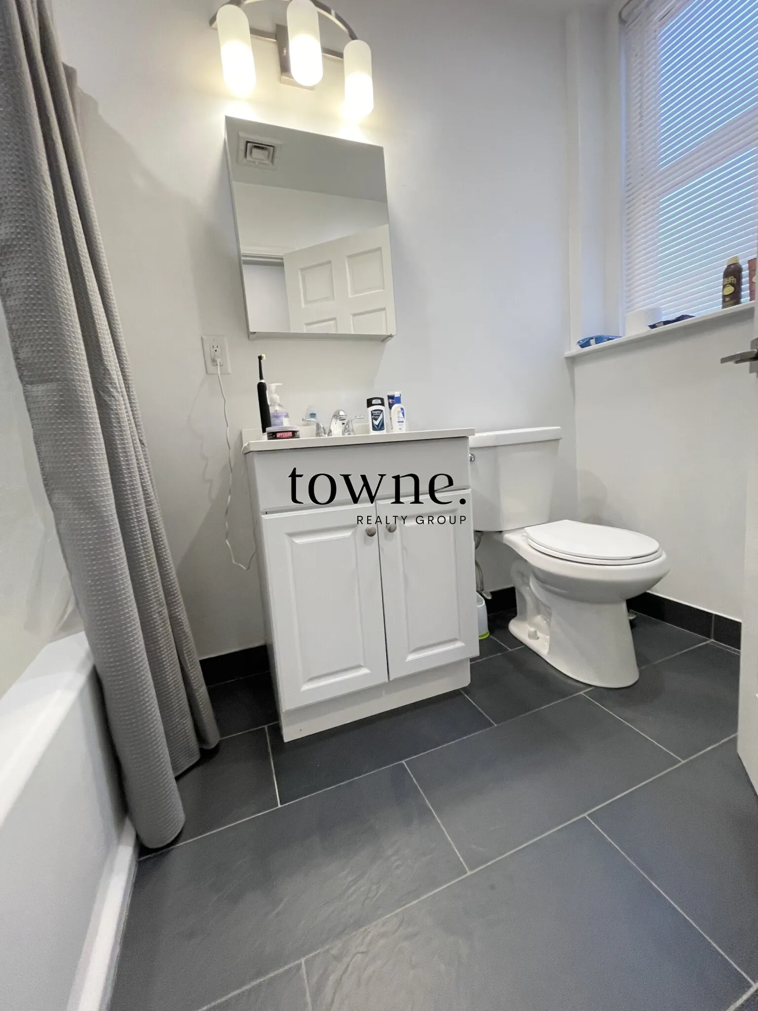 1406 Beacon St, Corey Hill