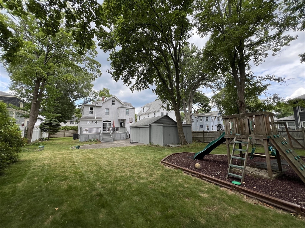 254 Park St, West Roxbury