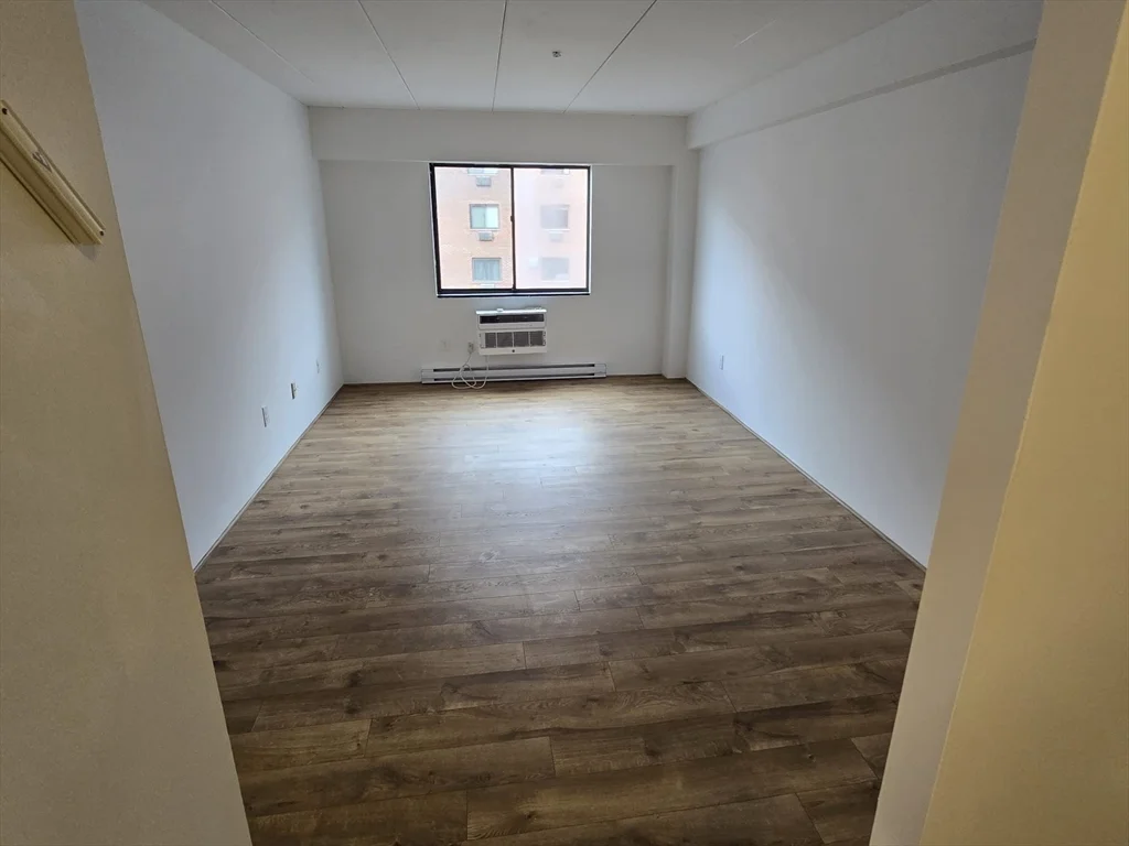 125 Pleasant St, Coolidge Corner