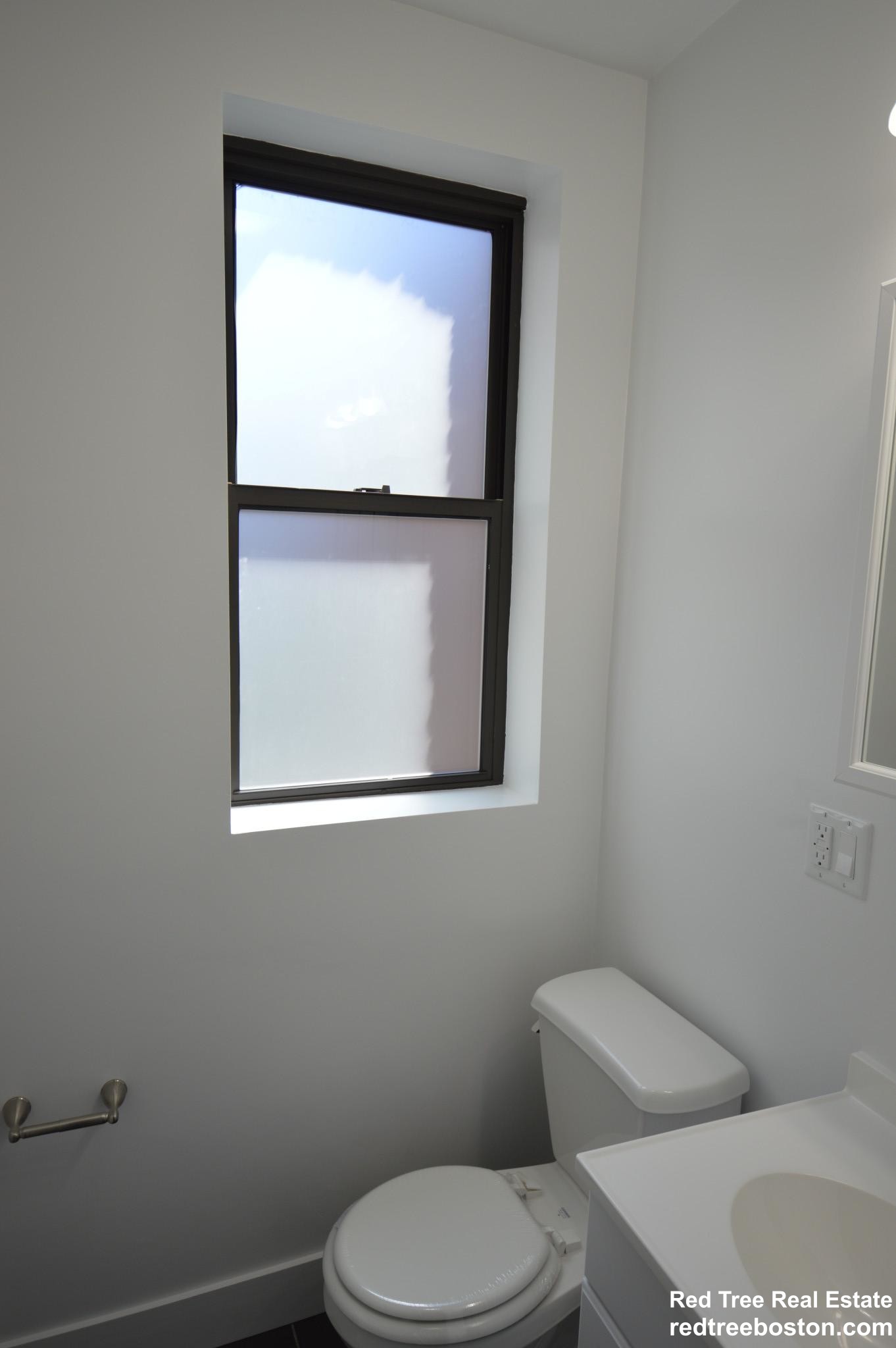 11 Queensberry St, Fenway